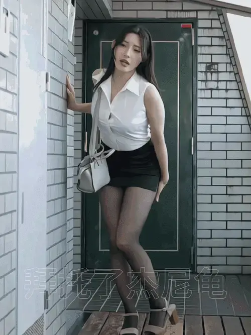 《森泽佳奈》相关资源图片